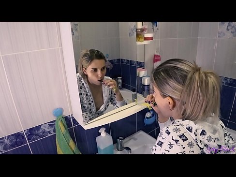 ❤️ Pijamaz jantzitako gazteekin ahozko esperma amaitzen da ipurdian - Letty Black ❌ Kalitatezko sexua %eu.liporno.ruan ❌