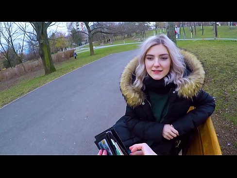 ❤️ Ezezagun baten esperma beroa irensten du diruaren truke - Eva Elfie-k parkean putz egin du ❌ Kalitatezko sexua %eu.liporno.ruan ❌